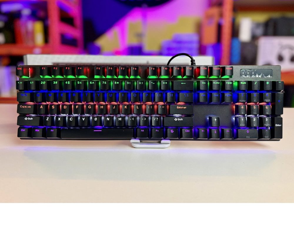 104K RGB Mechanical Gaming Keyboard Full Size Blue Switch Wired Gaming Keyboard
