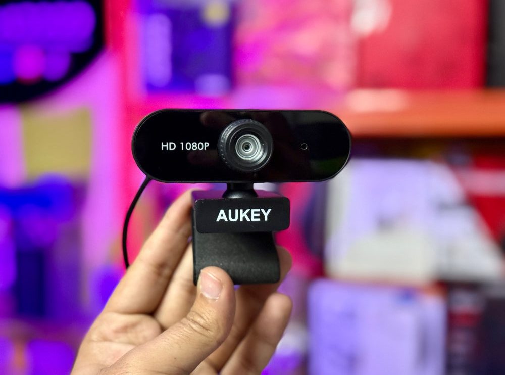 Aukey 1080P Full HD Webcam with Microphone – PC-W3 for Streaming, Online Classes & Video Calls